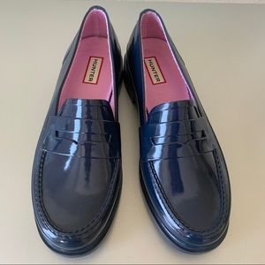 HUNTER Penny Loafers, size 8